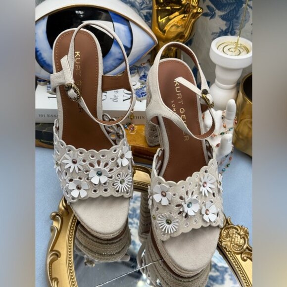 🆕 KURT GEIGER LONDON 🧿 NWOB Flower Platform Sandal, Bone Suede Sz EU 37 US 7 - Picture 3 of 16